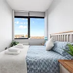 Wimbledon Two Bedroom Luxury Stays - Central London