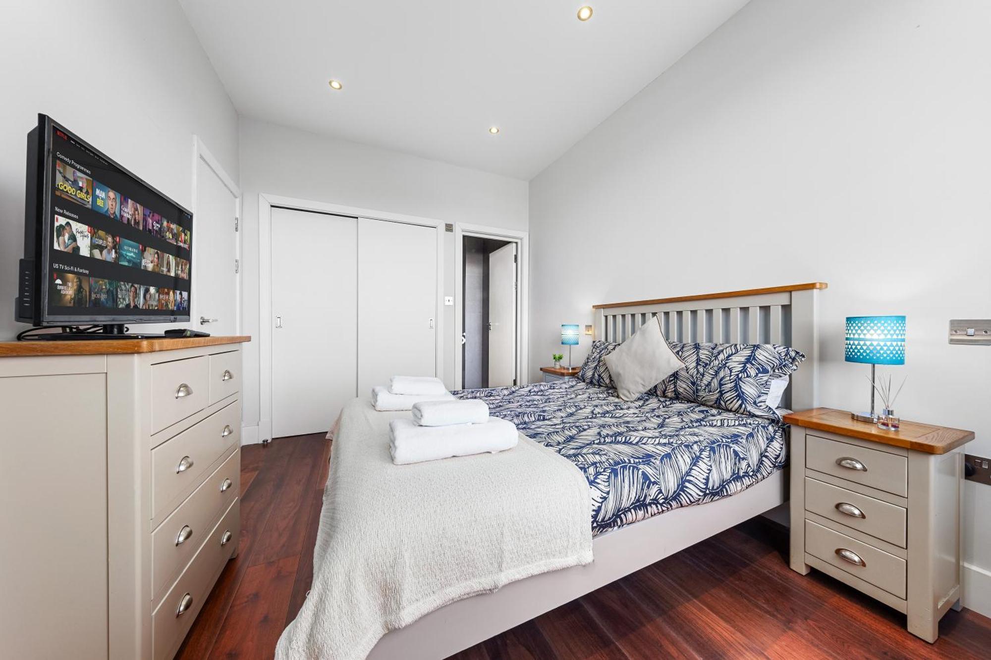 Wimbledon Two Bedroom Luxury - * Londra